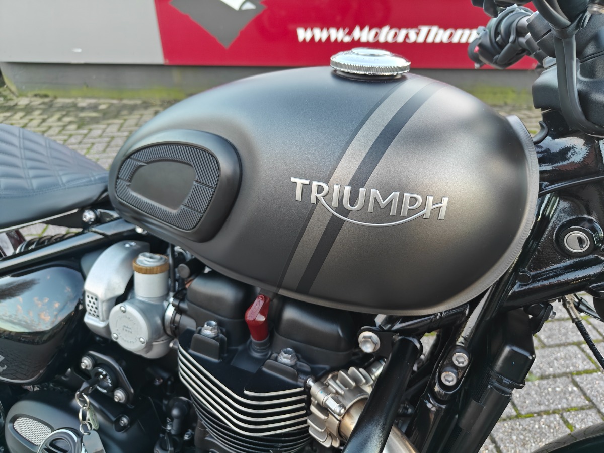 2021_Triumph_Bobber1200
